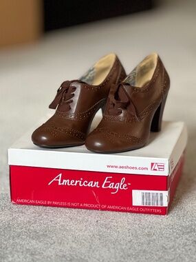 American Eagle Women Oxford Wing Tip Lace Up Pumps Sz 8.5 Brown High Heel Shoes